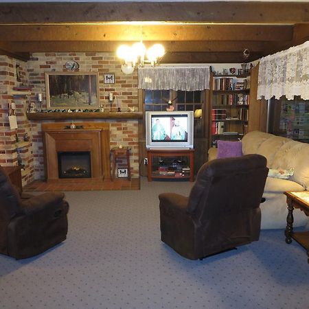 Travelers Inn Motel Eagle River Εξωτερικό φωτογραφία