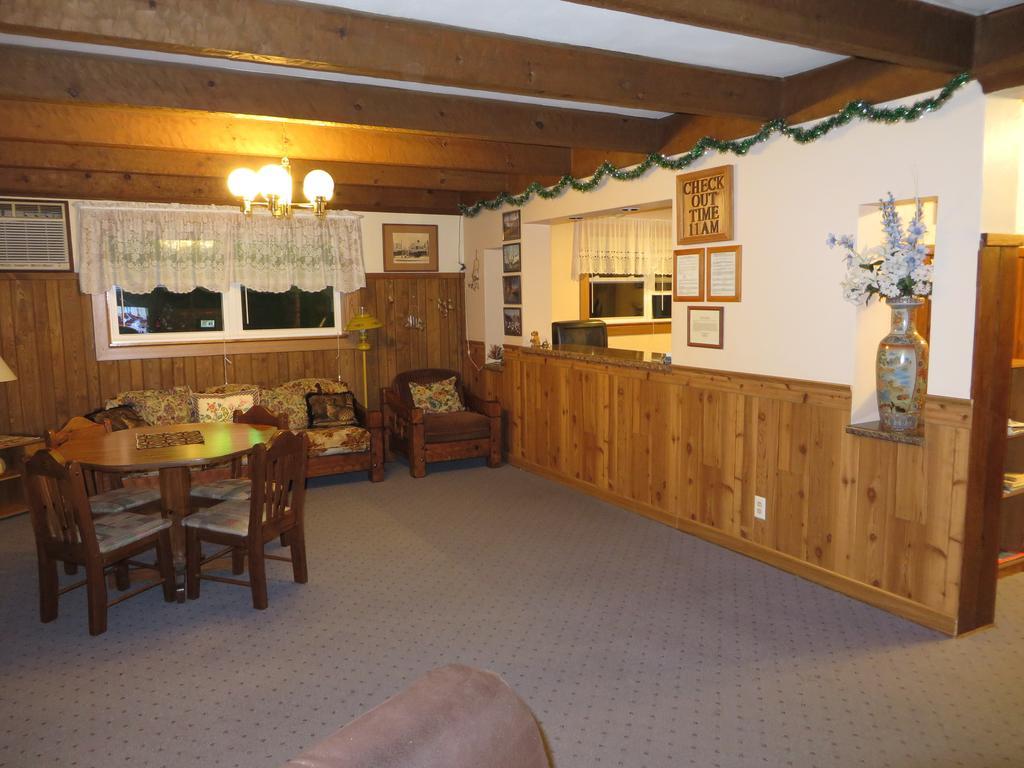 Travelers Inn Motel Eagle River Εξωτερικό φωτογραφία